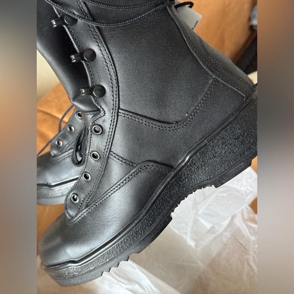 Steel toe work boots - Never worn